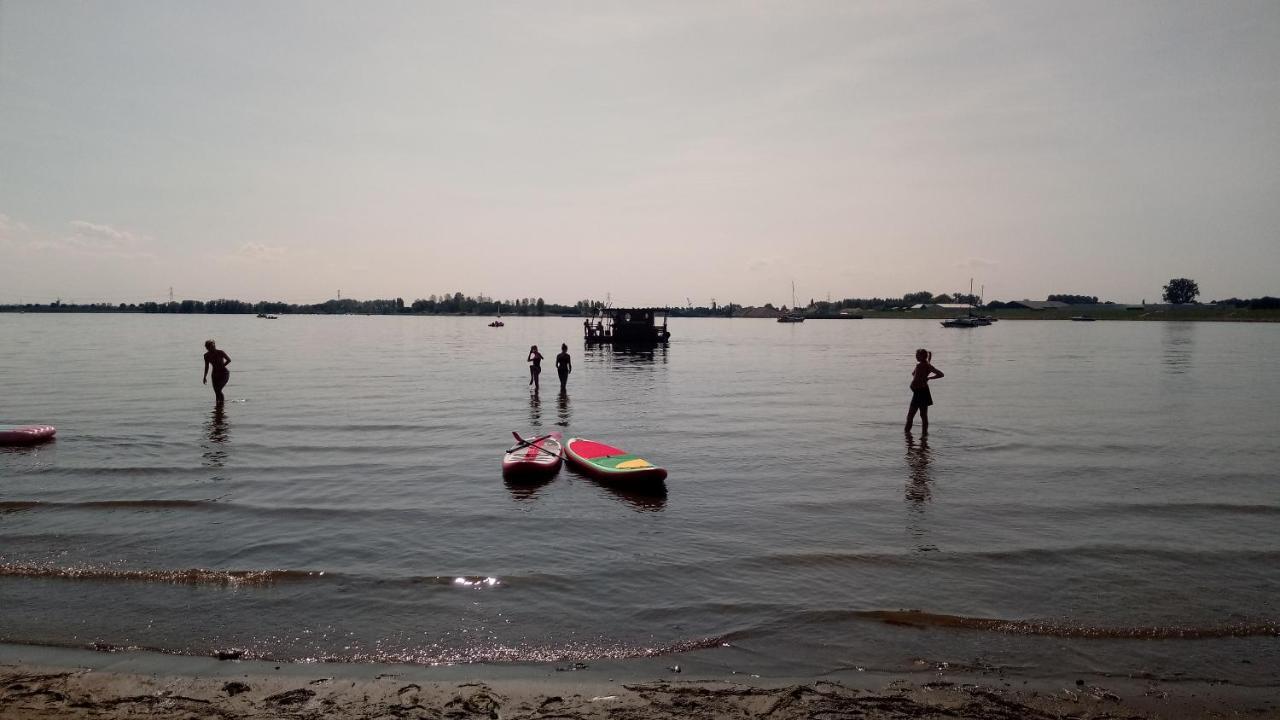 Maas Chalet Aldeneik 马泽克 外观 照片